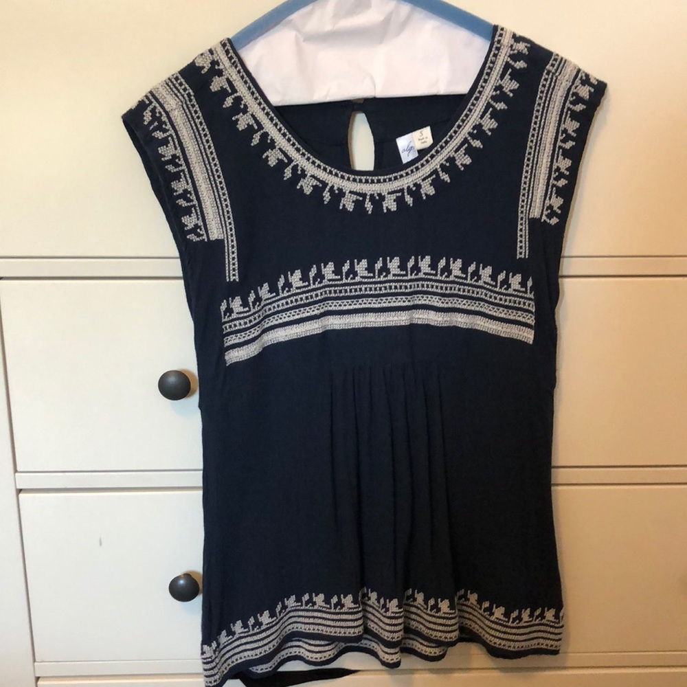 detailed shirt
